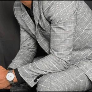 Brand New H&M checked Suit dark grey size 40R-32-W